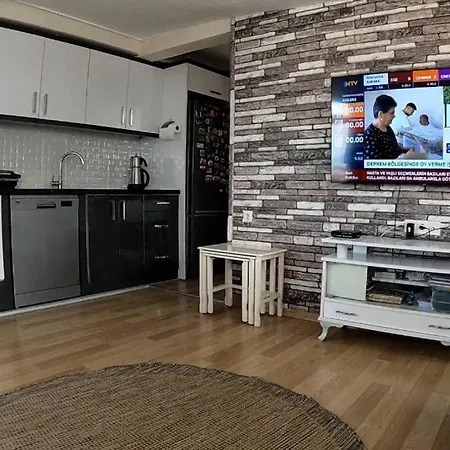 Deniz Manzarali Lueks Cati Kati Apartment *