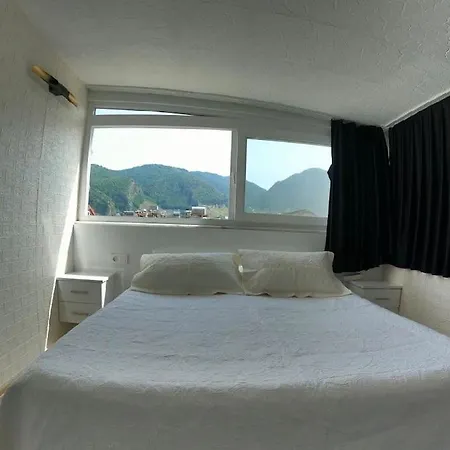 Apartman Deniz Manzarali Lueks Cati Kati